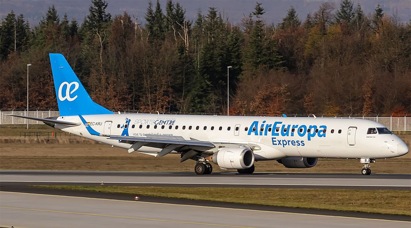 Embraer 195 von Air Europa Express - Bild: Oliver Holzbauer - EC-KRJ Air Europa Express Embraer ERJ-195LR coming in from Madrid (MAD / LEMD) @ Frankfurt - International (FRA / EDDF) / 24.11.2016, CC BY-SA 2.0, https://commons.wikimedia.org/w/index.php?curid=53506093