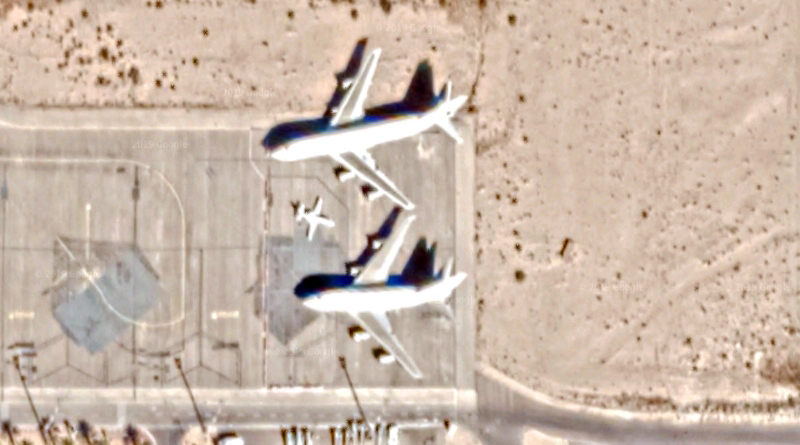 Die Jumbo-Jets Boeing B747 von Saddam Hussein, geparkt am Flughafen Tozeur via Google Maps, Kartenstand 2019