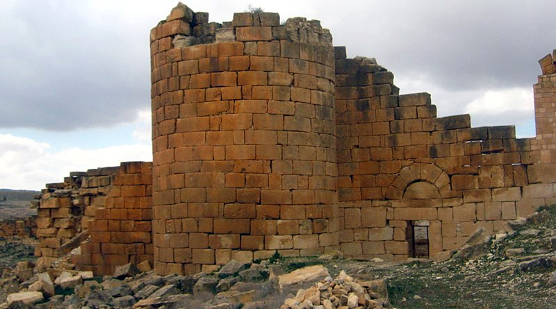 Zitadelle, wiederaufgebaut unter Justinian - Bild: Von Youssefbensaad - Eigenes Werk, CC BY-SA 4.0, https://commons.wikimedia.org/w/index.php?curid=67532493
