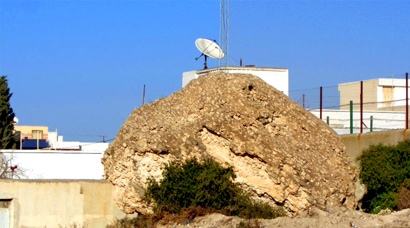 El Hajra El Maklouba - Die umgekippten Steine von Sousse