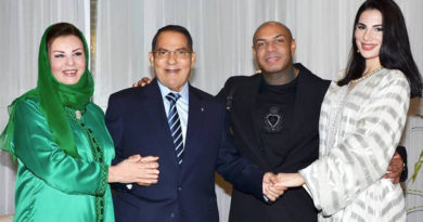 Zine el-Abidine Ben Ali und Familie im Januar 2019 - vlnr: Ehefrau Leila Trabelsi, Zine el-Abidine Ben Ali, Rapper K2, damaliger Lebensgefährte von Tochter Nesrine Ben Ali (r.)