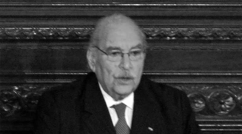 Foued Mebazaa (* 15. Juni 1933 in Tunis), ehemaliger Interimspräsident der Republik - Bild: Samir Abdelmoumen - Eigenes Werk, CC BY-SA 3.0, https://commons.wikimedia.org/w/index.php?curid=17675268
