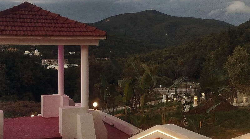 Ain Draham: Hotel La Forêt Ausblick