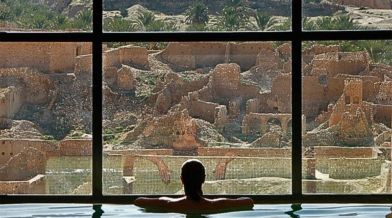 Tamerza Palace - Spa - Pool with a view