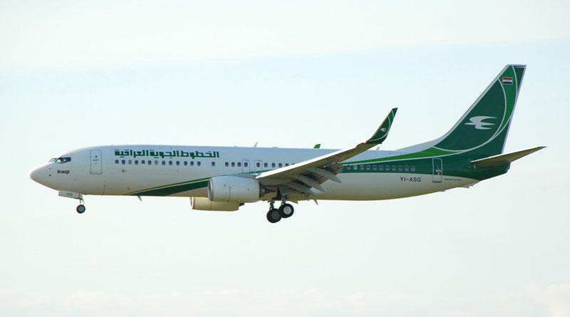Boeing 737-800 der Iraqi Airways - Bild: Robert Underwood - YI-ASG@LGW 05JUN14, CC BY-SA 2.0, https://commons.wikimedia.org/w/index.php?curid=40348577