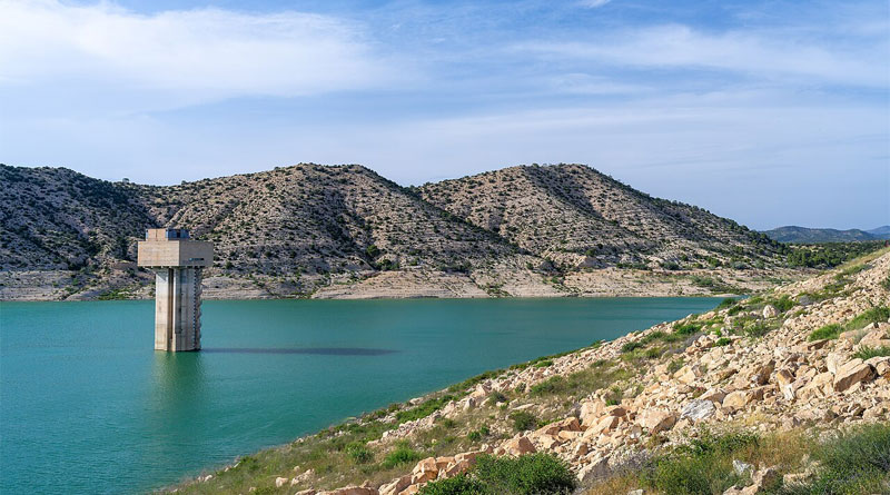 Nebhana-Staudamm Kairouan - Bild: Skander zarrad — Travail personnel, CC BY-SA 4.0, https://commons.wikimedia.org/w/index.php?curid=193452629