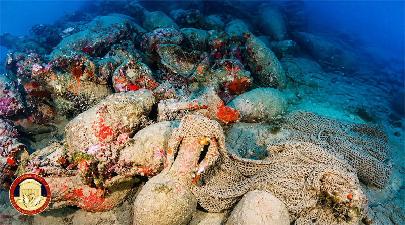 2.100 Jahre altes römisches Schiffswrack mit Hunderten von Amphoren vor Sizilien entdeckt